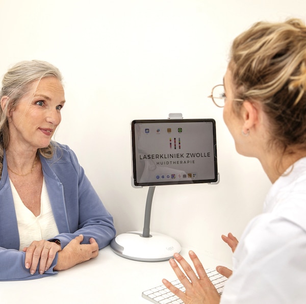 Tablet-houder-iPad-bureau-kliniek-GOOS-E